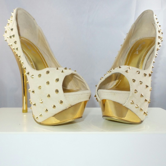 *SOLD* Cream Peep Toe Stiletto Heels - Picture 3 of 6